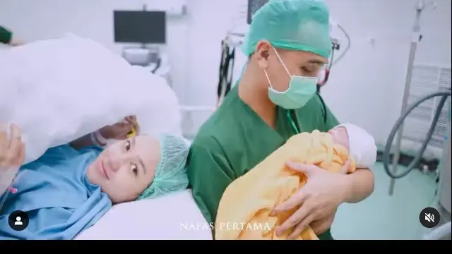 Anjani Dina melahirkan anak kedua, diberi nama Atarazka Gasendra Alkafia (Foto: Instagram anjanidinavdw/nafaspertama)
