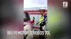 Gara-gara mengikuti GPS , seorang ibu dan kedua anaknya terobos tol Bekasi.