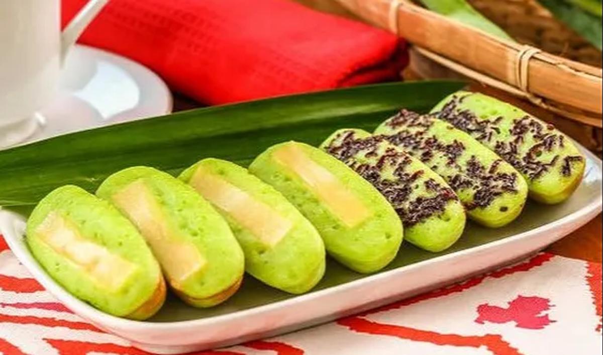 4.	Kue Pukis Pandan