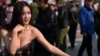 Kejuaraan "Payudara Terindah" digelar di Tiongkok, Oktober 2015, di Provinsi Hubei. Gadis cantik bernama Jiang Qing keluar sebagai pemenang. (30/11/2015).(shanghaiist.com)
