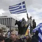 Demonstran mengepung ibu kota Yunani, Athena, dalam aksi protes menentang penggunaan nama Makedonia oleh negara tetangga (AP/Yorgos Karahalis)