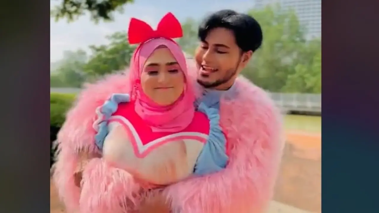 Pasutri Malaysia Pakai Baju Lebaran Tema Barbie, Disebut Lebih Buruk dari Shimmer