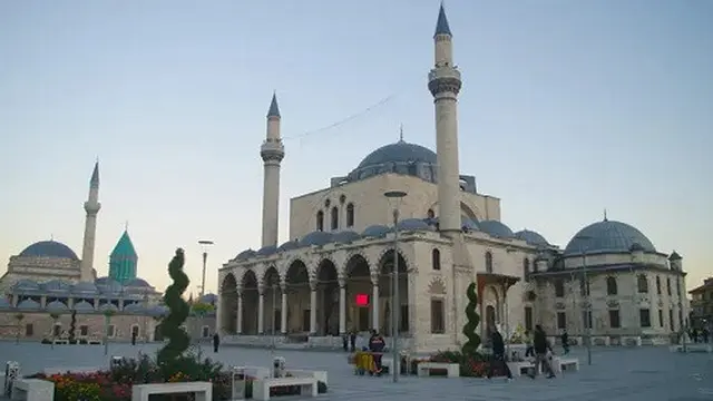 Masjid di Belanda. (Foto: muhammadiyah.or.id)