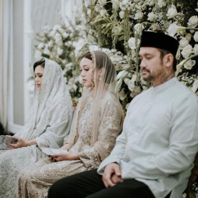 Nuansa Earth Tone dan Mewah di Pengajian Jelang Pernikahan Putri Sulung Tora Sudiro