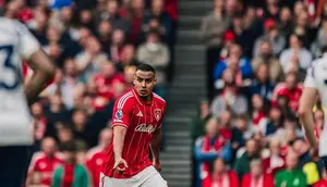 MU Incar Bek Nottingham Forest, Michael Carrick Diminta Bergerak