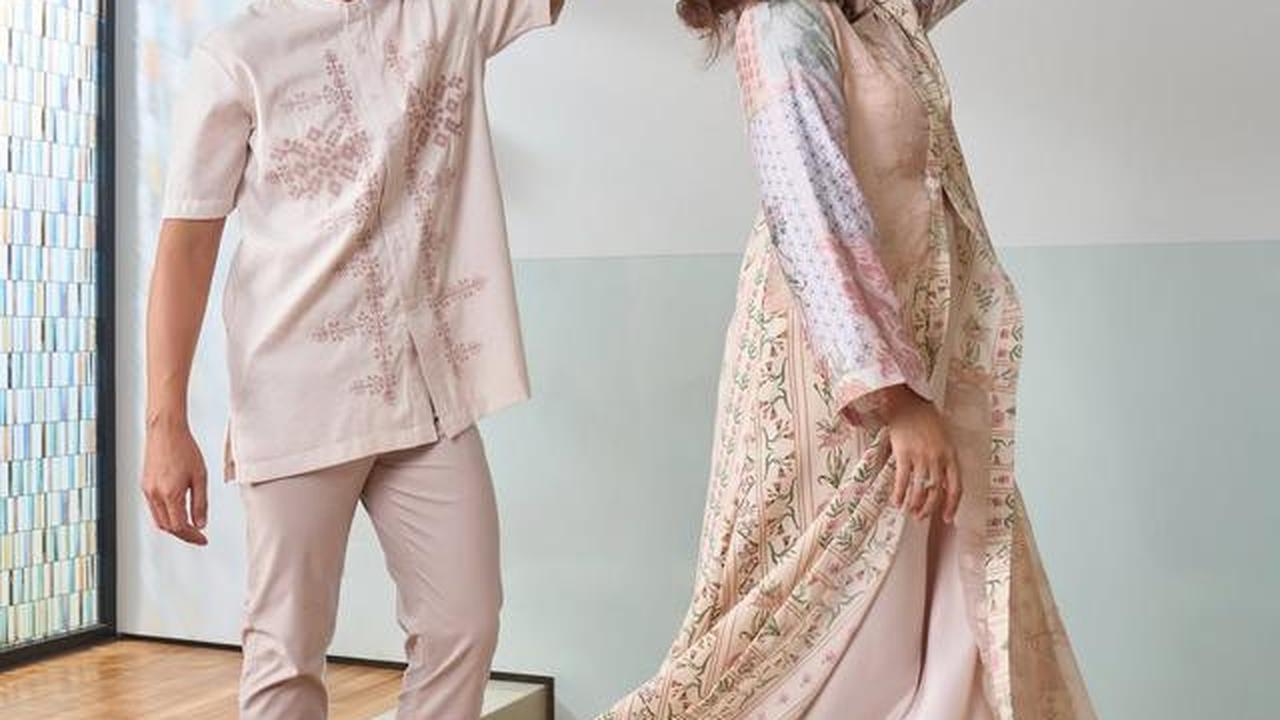 6 Potret Baju Sarimbit Keluarga Ussy Sulistiawaty dan Andhika Pratama, Desain Mewah Tapi Sederhana