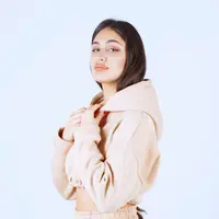 Wanita berwibawa dan berkharisma (Foto: Freepik/Racool_studio).