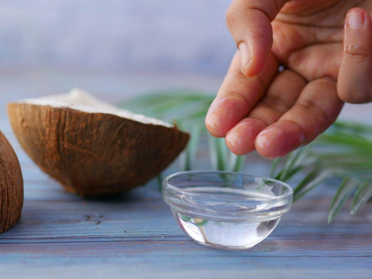 2. Minyak Kelapa