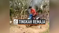 Dua remaja asal Pasuruan, Jawa TImur membuat kehebohan di sosial media dengan mengendarai sepeda motor di atas kuburan.