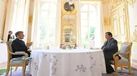 Alutsista CAESAR Jadi Topik Pembicaraan saat Pertemuan 4 Mata Presiden Prabowo- Macron di Paris