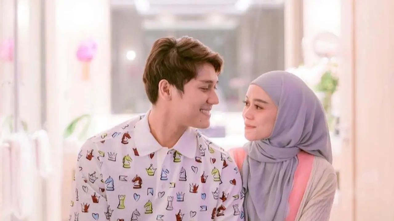 8 Potret Gaya Kompak Lesti Kejora dan Rizky Billar Sebelum Diterpa Isu KDRT