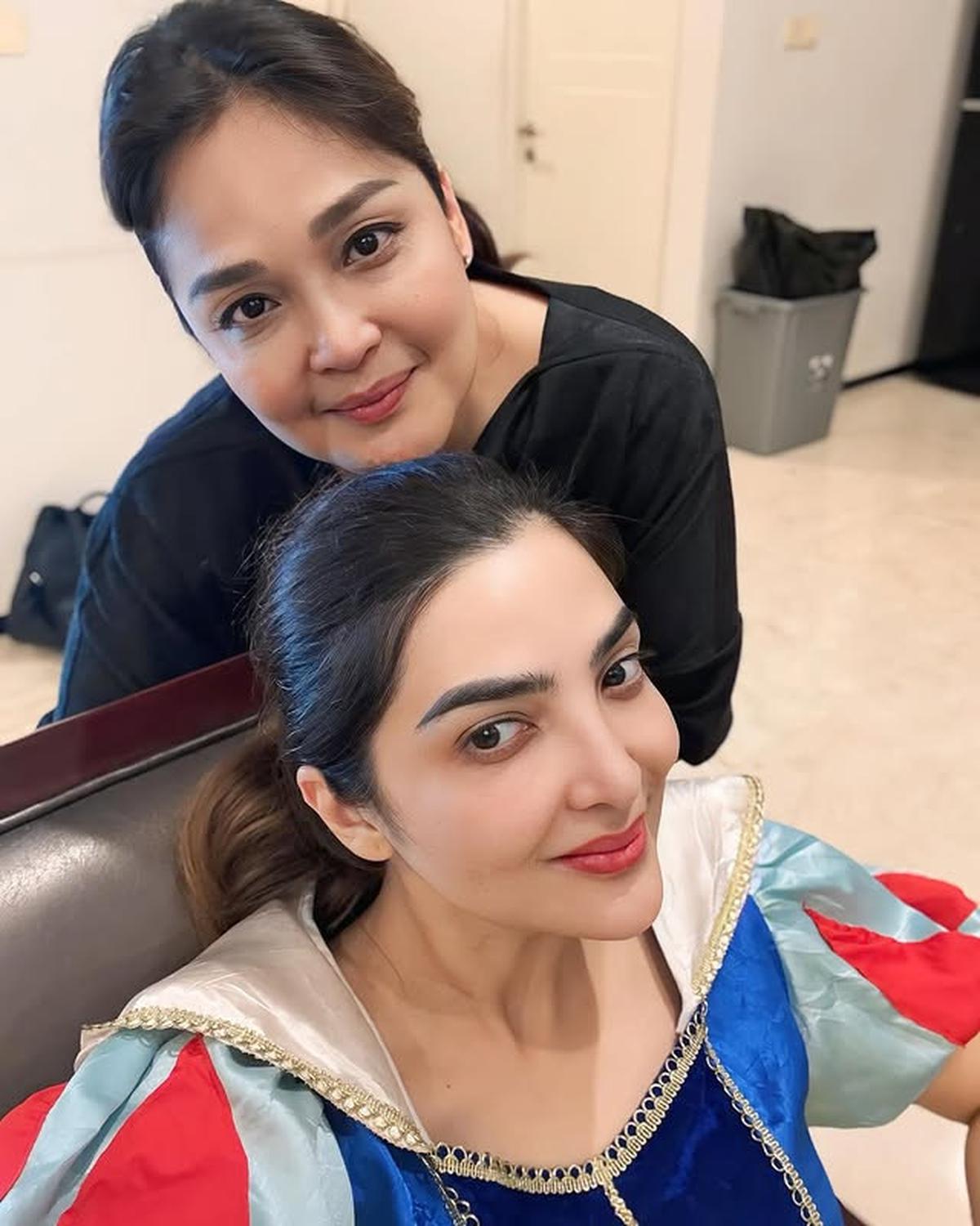 7 Potret Ashanty Rayakan Ultah Kakak Perempuannya, Penuh Kehangatan Bersama Keluarga - Unggah Foto Lawas
