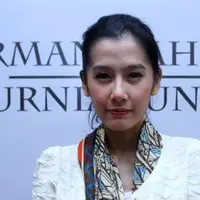 Pesona cantik Ardina Rasti