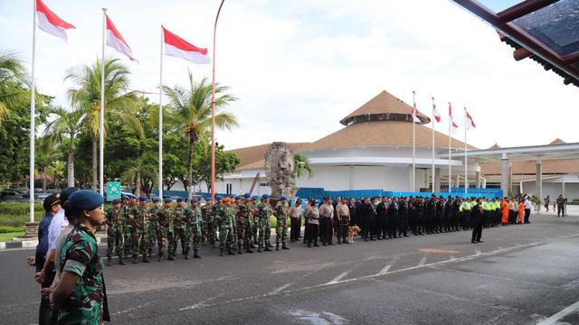 Penumpang di Bandara Ngurah Rai selama libur Nataru meningkat tajam