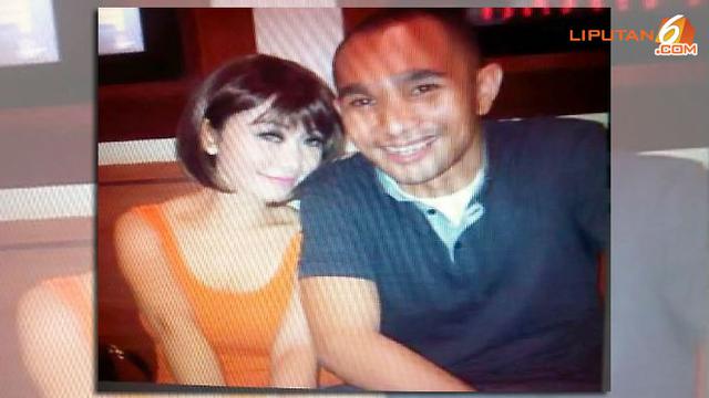 Lagi, Ada Model Seksi Ngaku Dekat dengan Enji - ShowBiz Liputan6.com