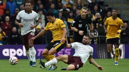 Juara bertahan sekaligus pimpinan klasemen sementara Liga Inggris 2023/2024 Manchester City tersandung untuk kali pertama pada musim ini. Pasukan Pep Guardiola menyerah 1-2 dari Wolverhampton Wanderers. (AP Photo/Rui Vieira)