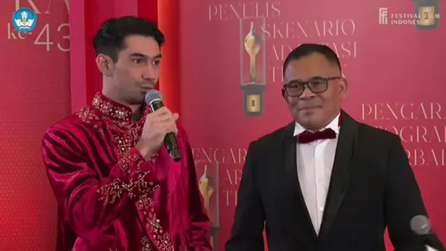 Reza Rahadian di FFI 2023