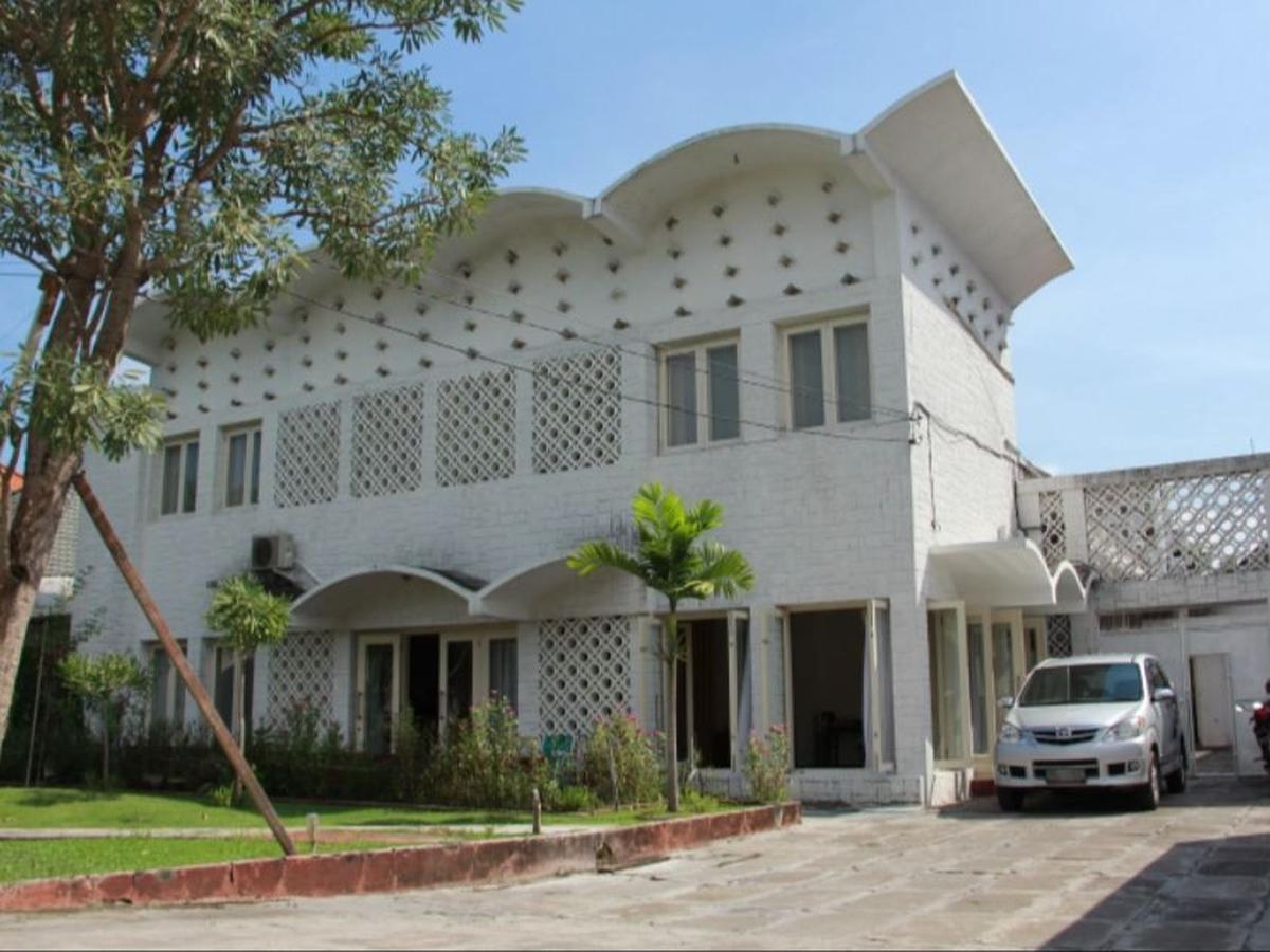 Arsitektur Jengki di Surabaya
