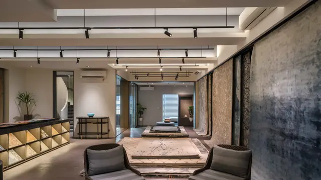 Buka di Jakarta, Showroom Interior Ini Mengusung Tema Monokrom Modern