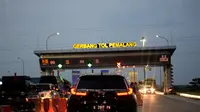 Situasi lalu lintas Tol Pemalang-Batang pada Kamis malam, 30 Mei 2019. (Foto: Liputan6.com/Polres Pemalang/Muhamad Ridlo)