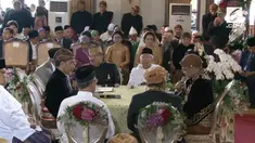Kahiyang Ayu telah resmi menjadi istri Bobby Nasution.