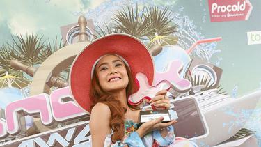 Cita Citata Tak Ingin Dianggap Rebut Ivan Gunawan Dari Ayu Ting Ting Page 1 Photo Fimela Com