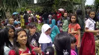 Kabar meninggalnya pelawak Djuhri Masdjan alias Jojon rupanya sudah didengar oleh warga sekitar TPU Kebon Pedes, Bogor, Jawa Barat