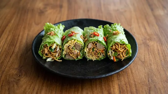 Selada Mie Goreng