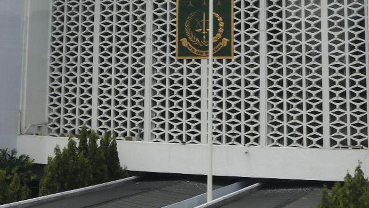 Putusan MK: Anggota Parpol Harus Mundur Minimal 5 Tahun Sebelum Jadi Jaksa Agung