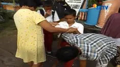 Dua orang siswa meninggal dunia dalam perjalanan ke rumah sakit dan dua orang lainnya mengalami cedera.