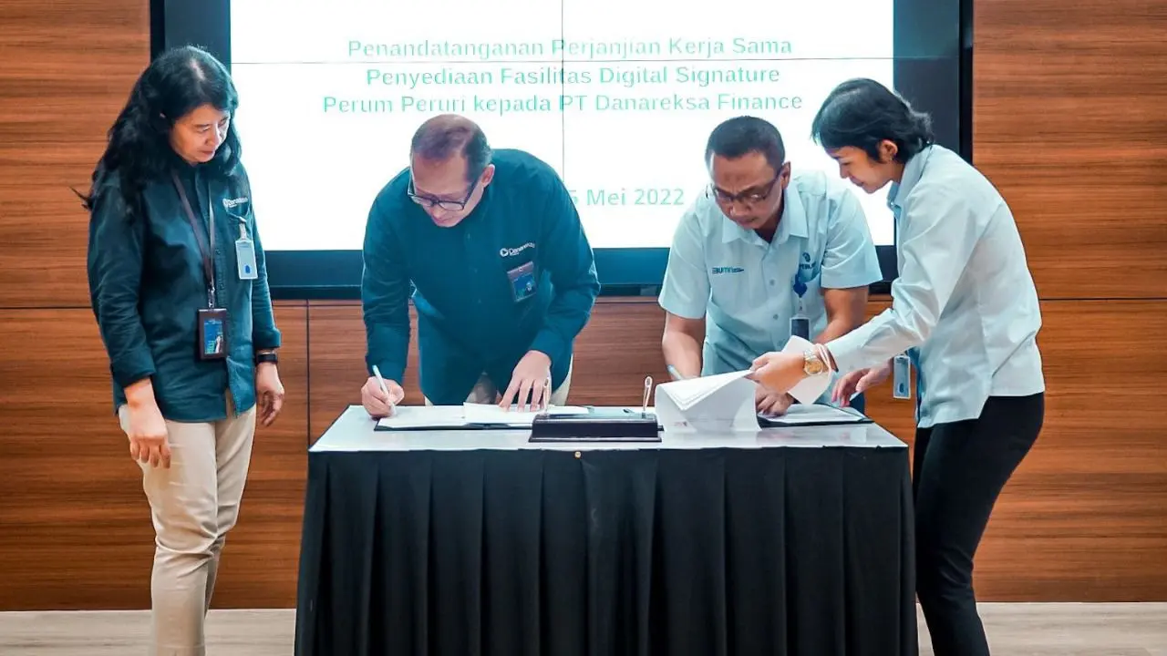 Danareksa Finance menjalin kerjasama dengan Peruri dalam bentuk penyediaan fasilitas Digital Signature atau sering disebut juga Tanda Tangan Elektronik