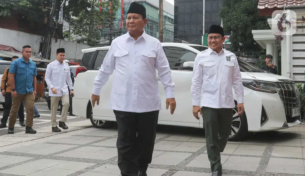 Prabowo tiba di DPP PKB seusai ditetapkan sebagai presiden terpilih hasil Pilpres 2024 oleh Komisi Pemilihan Umum Republik Indonesia. (Liputan6.com/Herman Zakharia)