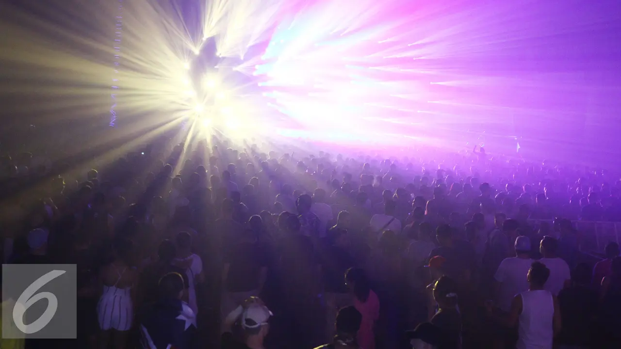 20161211-Suasana Djakarta Warehouse Project-Jakarta-Herman Zakharia