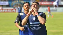 Cristian Gonzales merayakan gol pertama yang dicetaknya di laga pembuka Bali Island Cup 2016 kontra Bali United. (Bola.com/Kevin Setiawan)