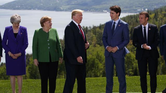 Suasana foto bersama para pemimpin G7 dalam KTT di Kanada. Donald Trump dikucilkan?
