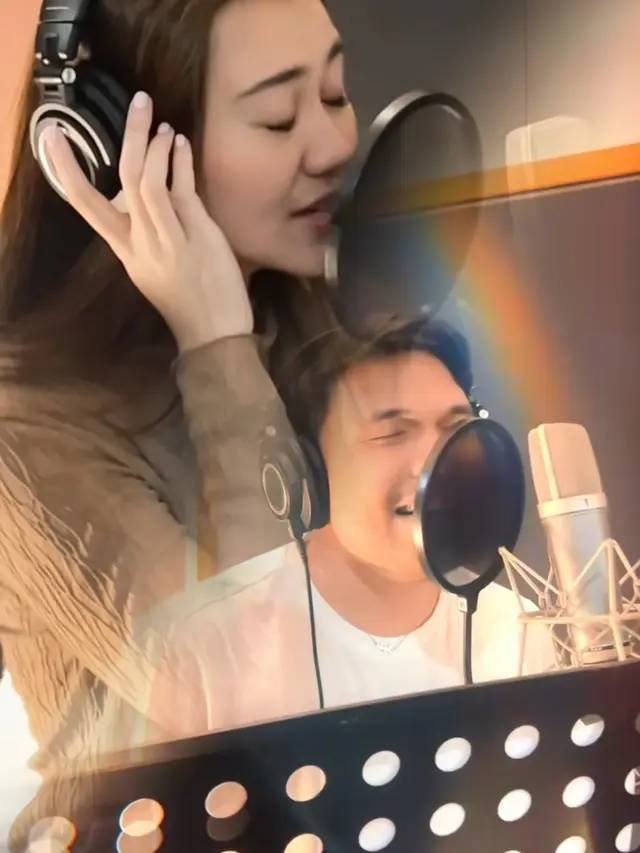 Aaliyah Massaid dan Thariq Buat Lagu