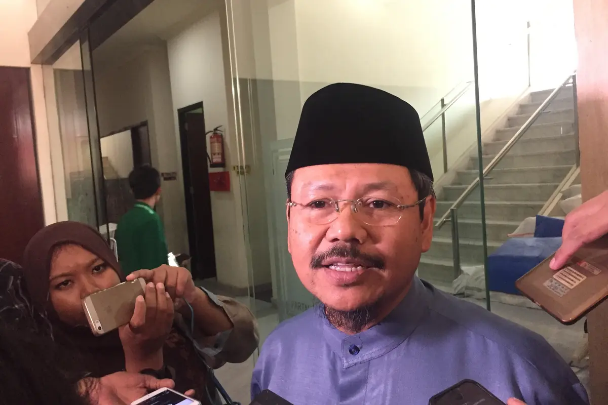 Juru Bucara HTI Ismail Yusanto menemui Ketua Umum DPP Partai Kebangkitan Bangsa (PKB) Muhaimin Iskandar 
