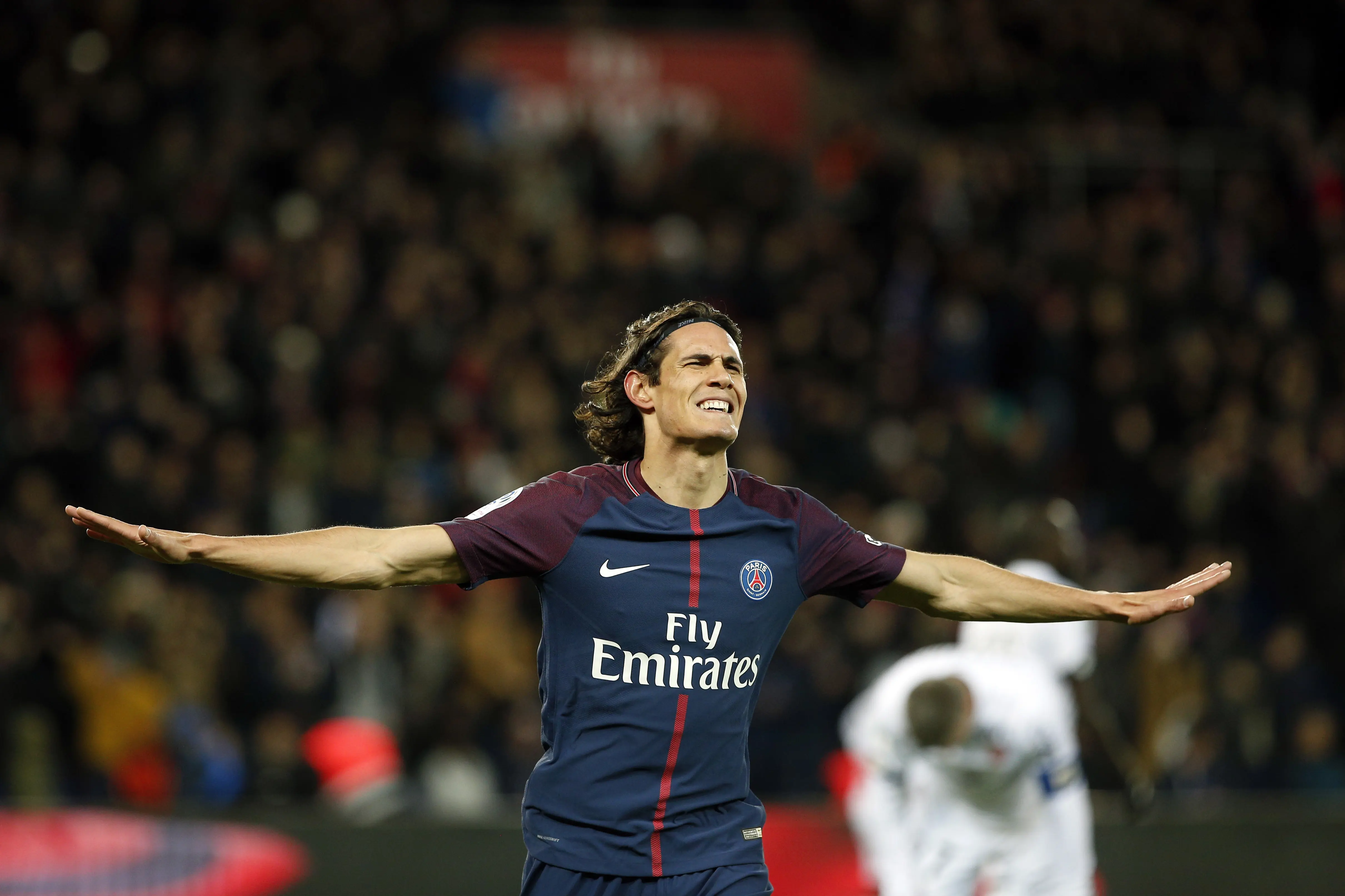 Edinson Cavani menyamai rekor Zlatan Ibrahimovic di Paris Saint-Germain. (AP Photo/Thibault Camus)