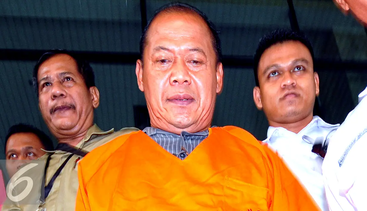 Made Meregawa resmi ditahan KPK terkait kasus dugaan korupsi pengadaan alat kesehatan Rumah Sakit Khusus Pendidikan penyakit infeksi dan pariwisata Bali tahun anggaran 2009. (Liputan6.com/Yoppy Renato)