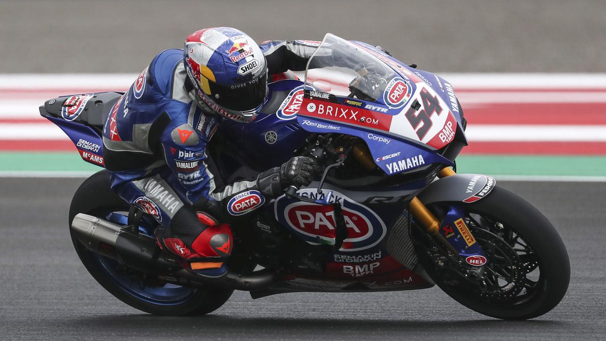 Hasil Race Superpole WSBK Mandalika 2022: Toprak Razgatlioglu Ungguli ...