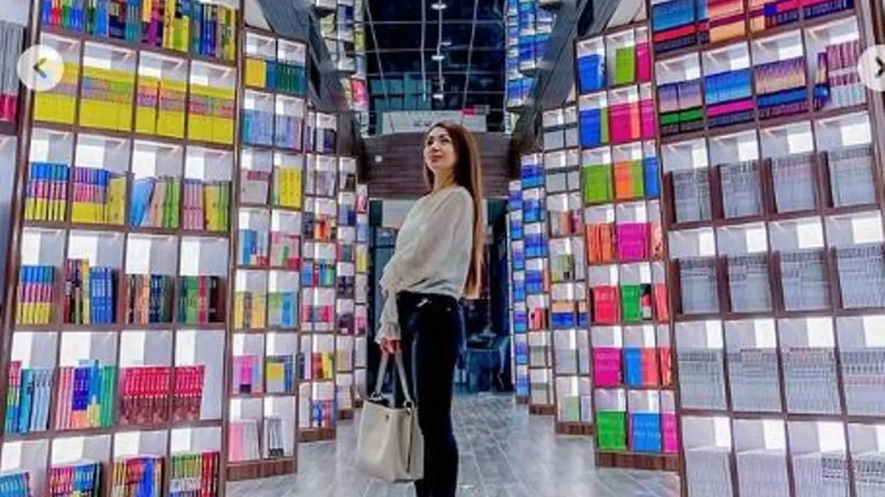 Toko Buku di Beijing Punya Terowongan Unik dan Diklaim Terindah di Dunia