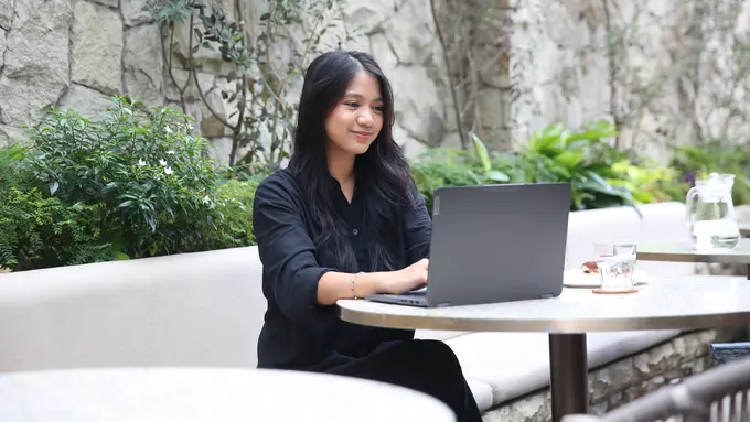 Ilustrasi Wanita Bekerja