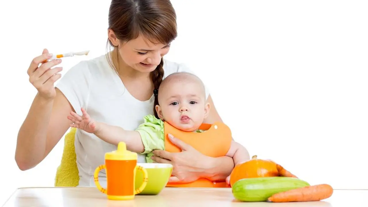 Cara Cerdas agar si Kecil Doyan Makan Buah