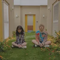 Zico dan IU (Foto: Twitter/kqent)