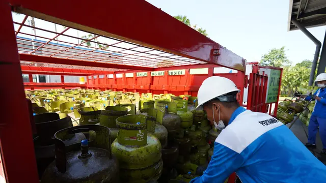 Operasi pasar gas LPG 3 Kg Pertamina