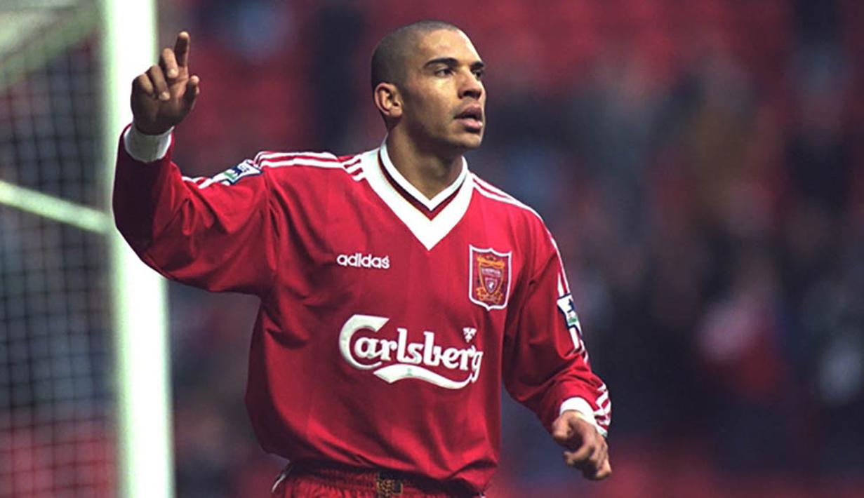 Mantan bintang Liverpool, Stan Collymore pada tahun 2004 pernah tertangkap basah melakukan hubungan seks di tempat parkir. Selain itu Collymore juga pernah bercerai akibat melakukan kekerasan rumah tangga. (Propaganda/David Rawcliffe)