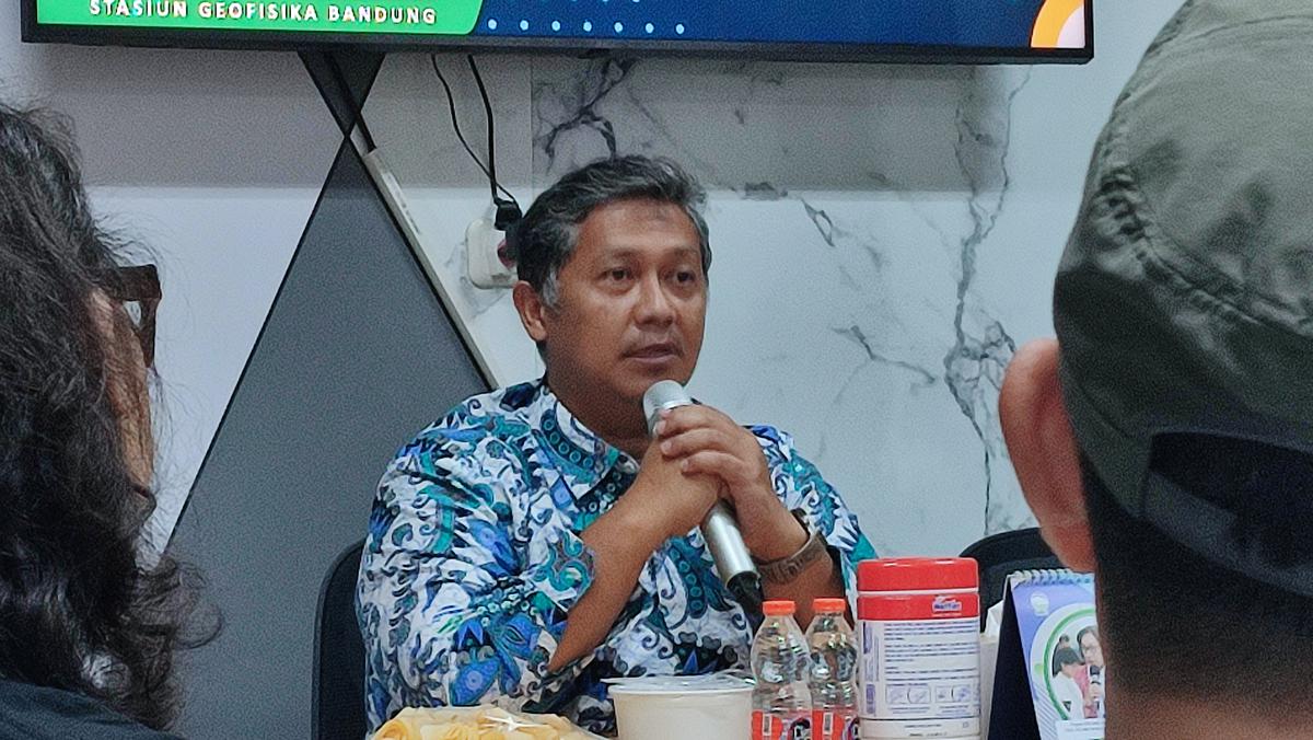 Kepala BMKG Stasiun Geofisika Kelas I Bandung, Suaidi Ahadi. (Azzura Galexia/Merdeka.com)