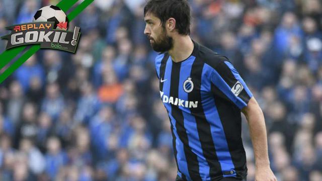 Replay Gokil: Tendangan Kung-fu Poulin Buat Lawan Terkapar