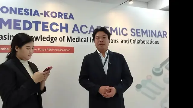 Pakar Spine Neurorurgeon Prof Yi Seong