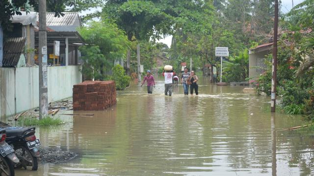 Selama November 2017, ribuan rumah di Banyumas dan Cilacap sempat terendam akibat curah hujan tinggi. (Foto: Liputan6.com/Muhamad Ridlo)